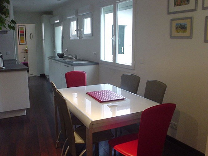 Location_acotztarra_ref464_saintjeandeluz