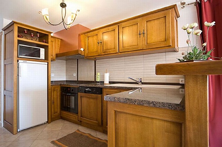 Maison Ospital cuisine - Ascarat