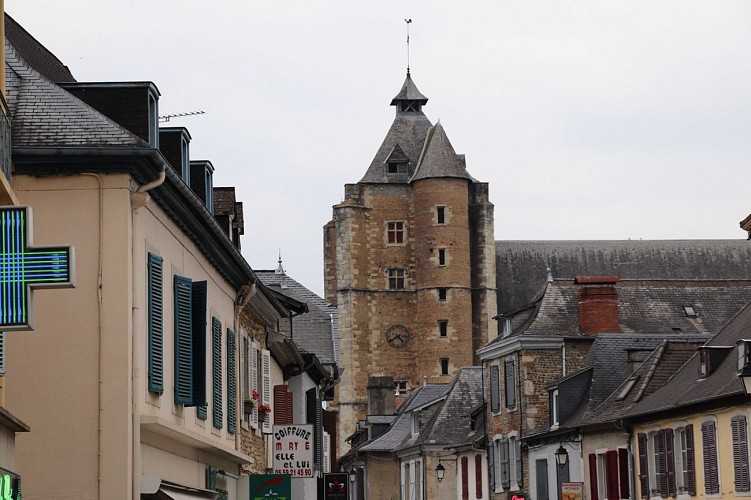 Le bourg de Monein