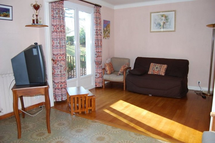 Madame Anne Marie VERGARA