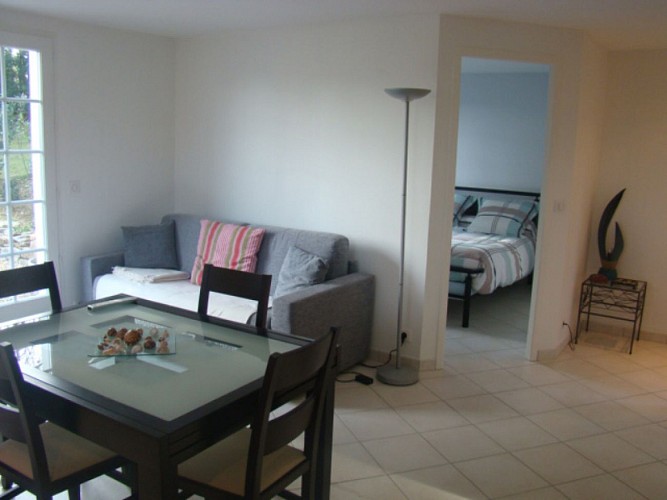 Agence Acotztarra 240-2010-00706