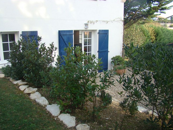 Location_acotztarra_ref240_saintjeandeluz