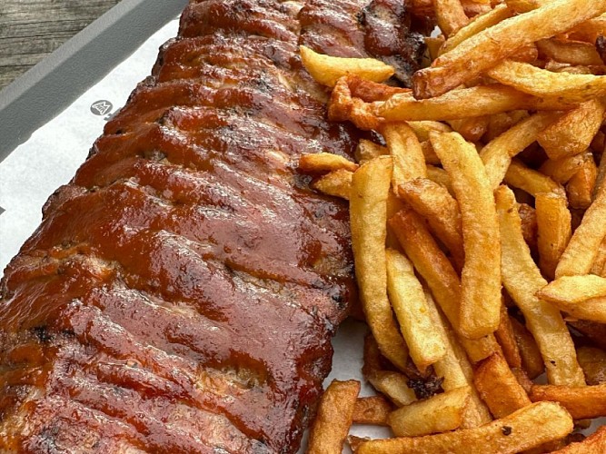 Le Wharf Boards beers BBQ (3) 