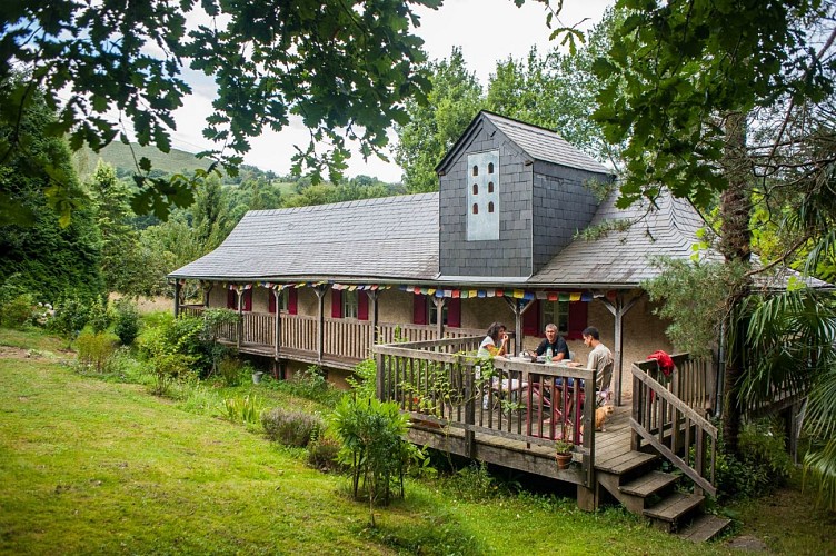 La petit maison Larric - Devant et terrasse