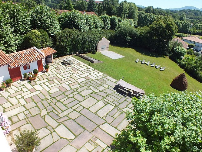 Rigoux_lauburu_terrasse