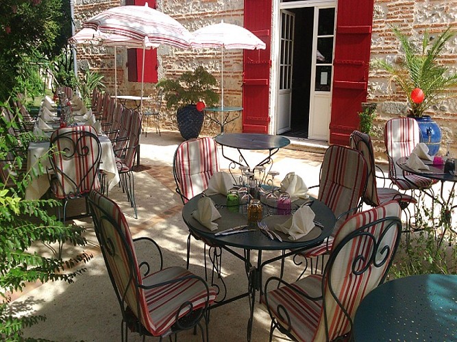 Temps-de-vivre-saint-hilaire-de-lusignan-restaurant-destination-agen-tourisme