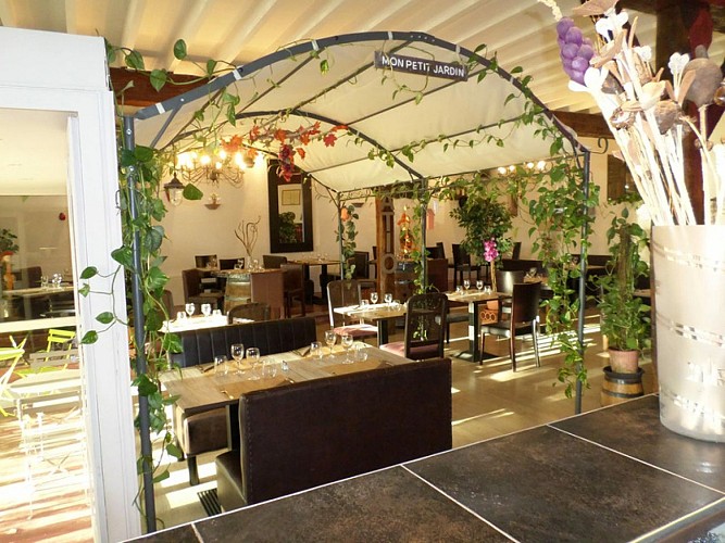 terrasse restaurant coté sud agen destination agen tourisme