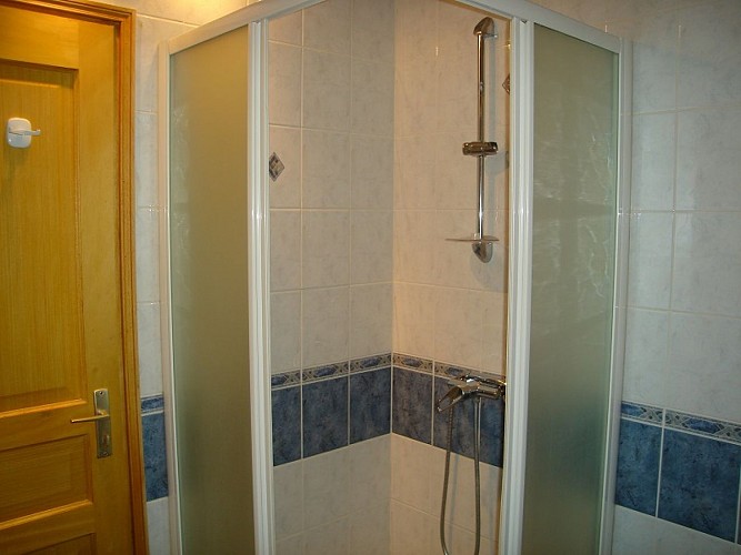 lazcano_douche_meuble_urrugne