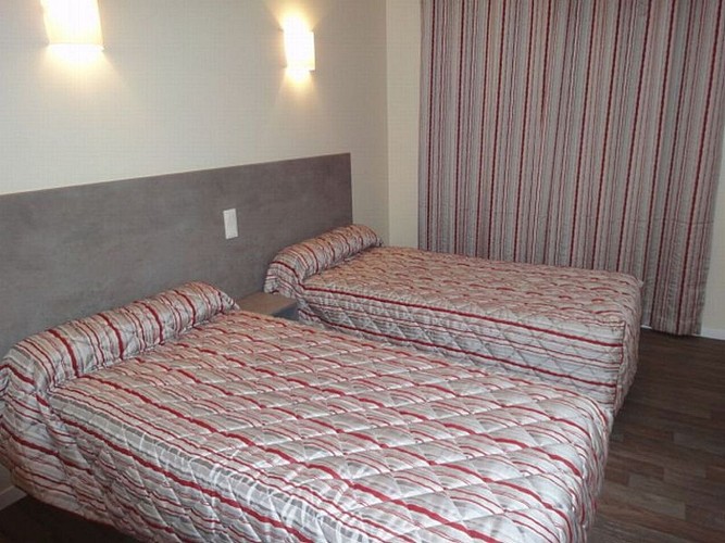 Location Larramendy - 06 - Chambre 2 lits - Estérençuby