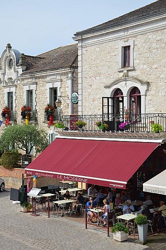 Villereal-restaurant-le-moderne-2