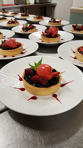 Castelnaud-de-Gratecambe-Restaurant-La-Suite--1---800x600-