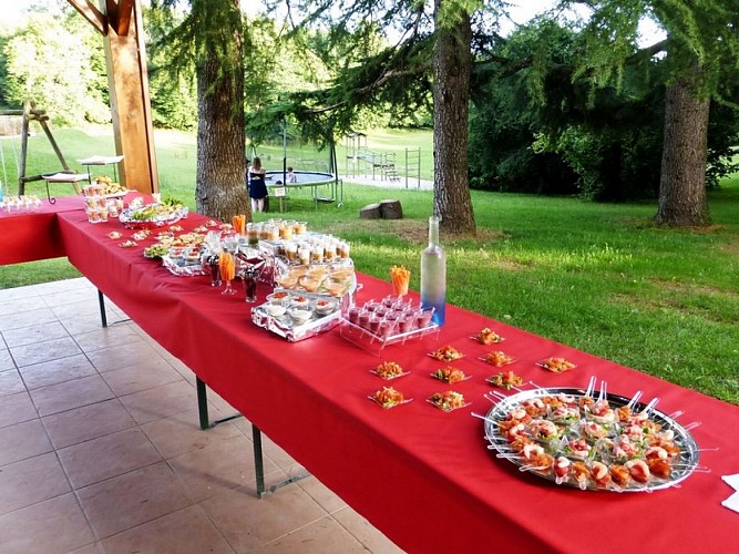 L-Auberge-Vezou-specialite-verrines-Perigord-Gavaudun