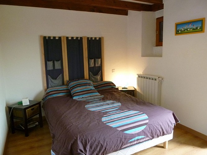Location Elgorriague - Chambre lit double ronds - St Etienne de Baïgorry