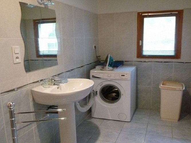 Location Elgorriague - Salle de bain autre vue - St Etienne de Baïgorry