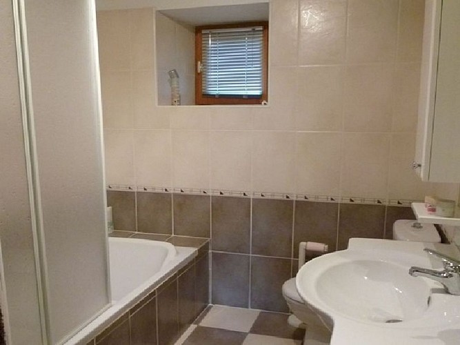 Location Elgorriague - Salle de bain - St Etienne de Baïgorry