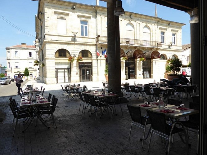 bistrot-du-commerce-miramont3