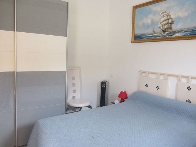 peguilhan_chambreT1_meuble_urrugne