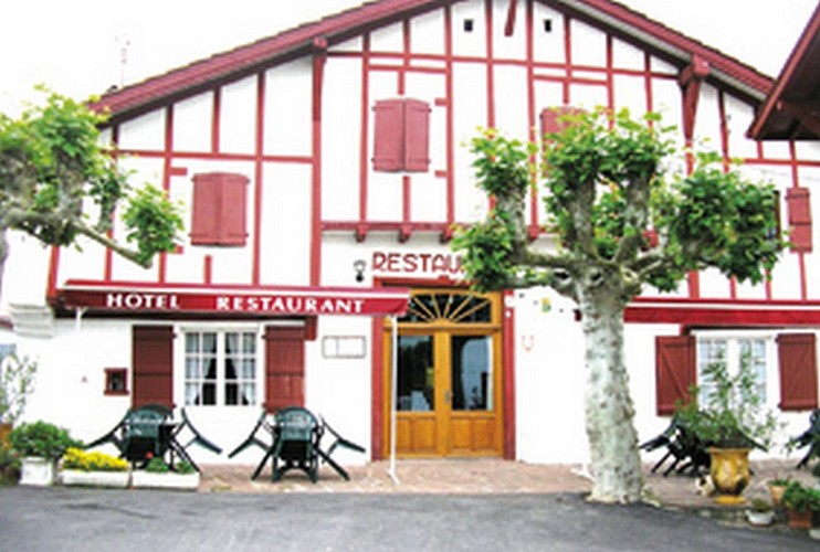 Auberge Portalenia - 64120 Garris (2)