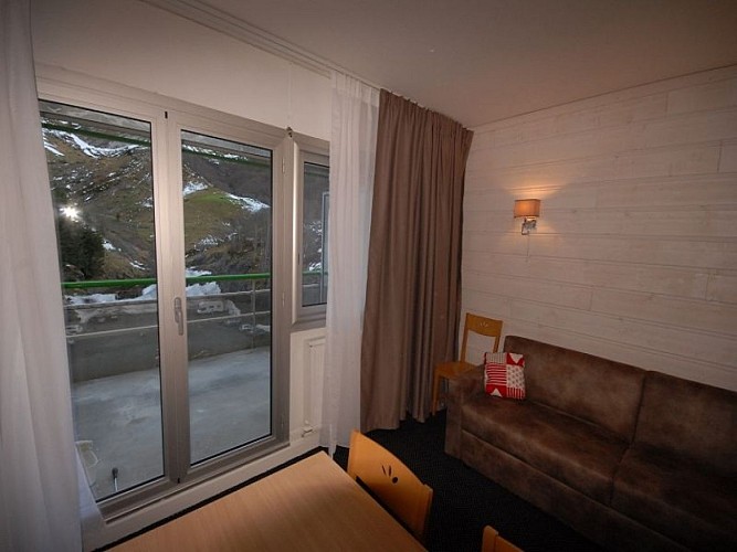 Agence Barroso -Sanctus San100