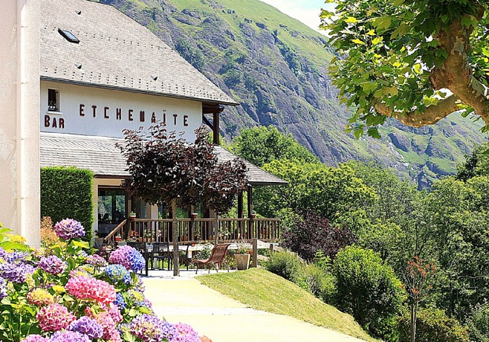 Exterieur-Etchemaite-Larrau-64-TO