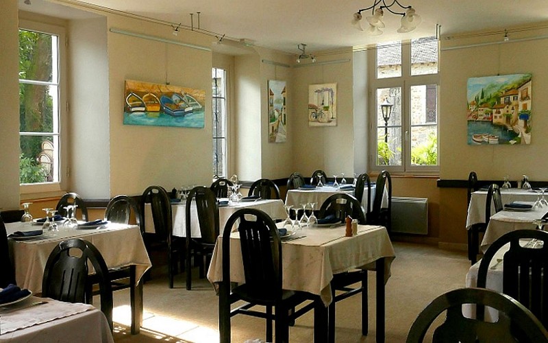 Auberge de la Fontaine 1440x900.