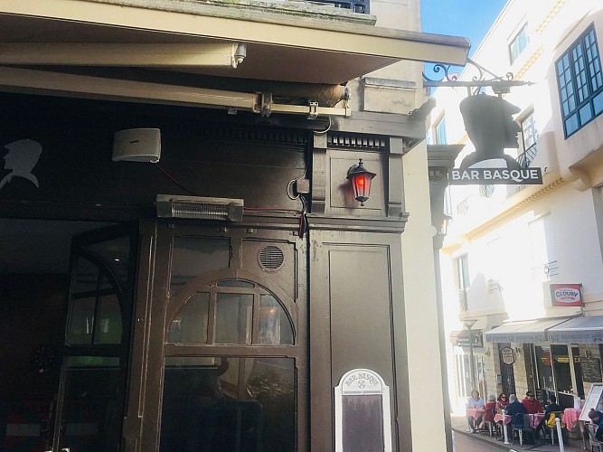 Bar-Basque-Biarritz-enseigne-2