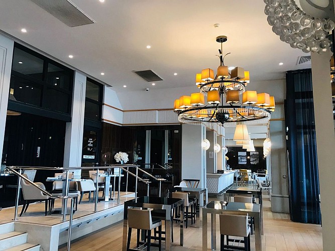 Cafe-de-la-Grande-Plage-salle5