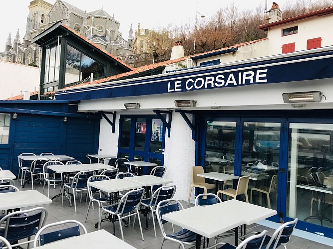 Le-Corsaire-terrasse1