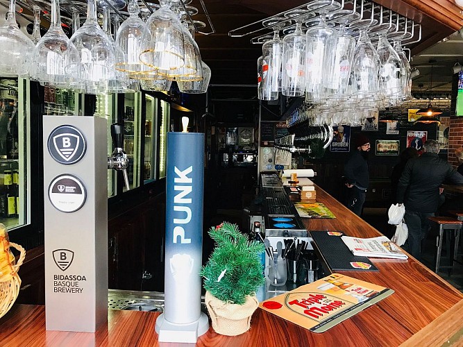 La Tireuse Biarritz bar3