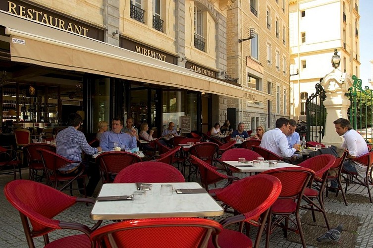 Restaurant Bellevue by Miremont