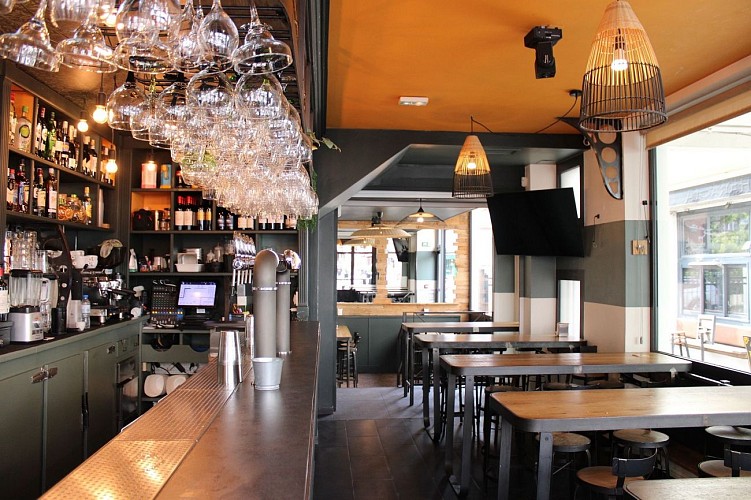 Rendez-vous des Halles Biarritz bar 1