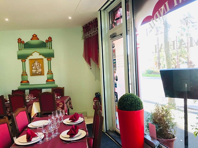 Taj-Mahal-Biarritz-salle4