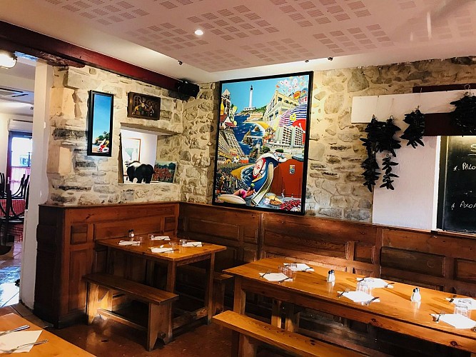 Tantina-de-Burgos-Biarritz-salle2