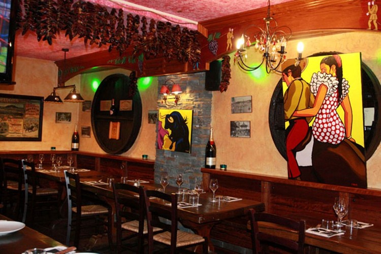 Los Dos Hermanos Biarritz salle 1