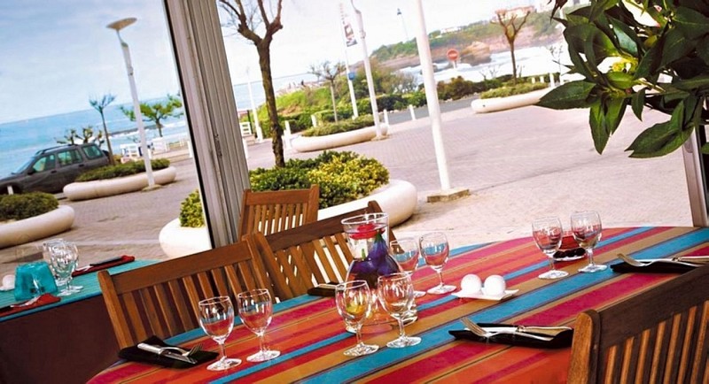 Cafe de la Place terrasse 