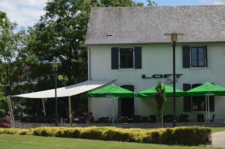 Loft café - Terrasse (Office de Tourisme du Piémont Oloronais)