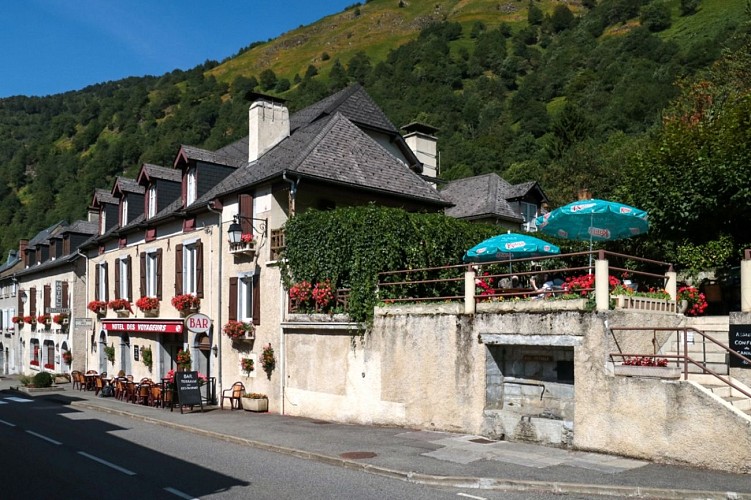 Hôtel-Restaurant Les Voyageurs