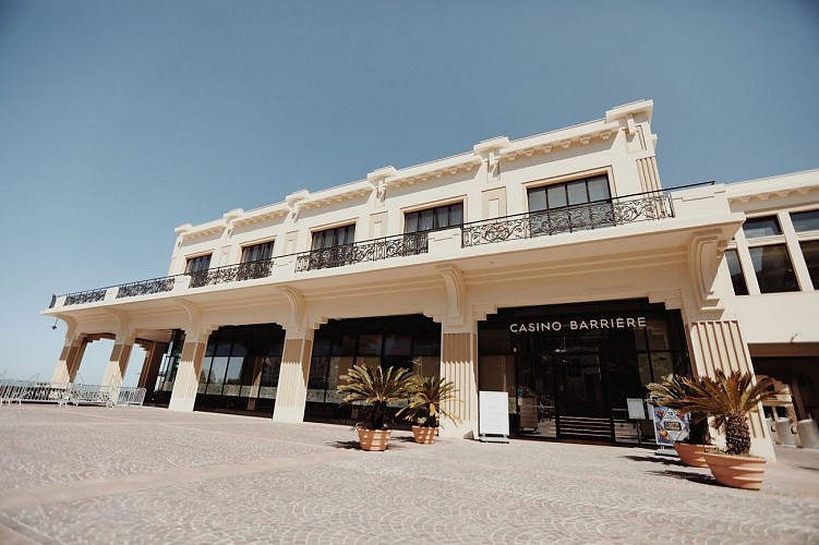 Café des sports Biarritz Entrée Casino Barrière Biarritz