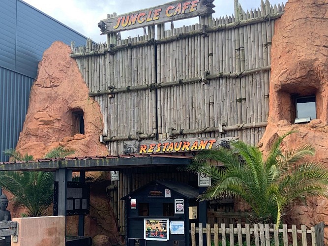 Jungle Café