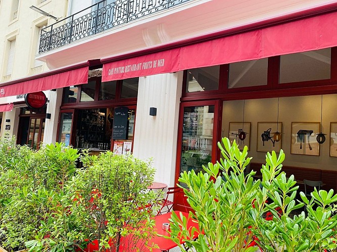 Chistera et coquillages Biarritz devanture 1