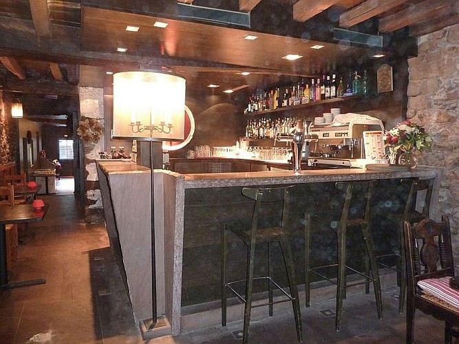 Cidrerie Hurrup eta Klik - comptoir - St Jean Pied de Port