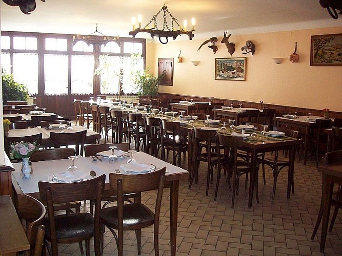 Restaurant l'Arradoy - salle de restaurant - Ispoure