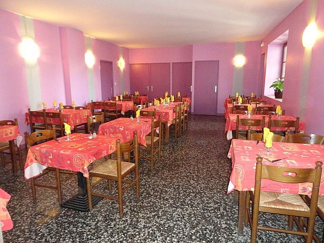 Restaurant du Trinquet - salle des repas - St Jean Pied de Port