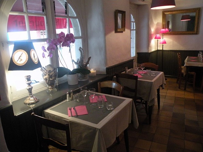 Maité_salle2_restau_urrugne - Copie