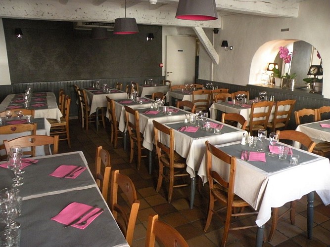 Maité_salle_restau_urrugne - Copie