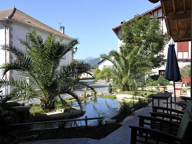 Hotel Restaurant Mendi Alde - jardin terrasse - Ossès