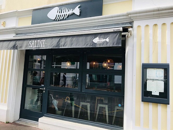 Saline Biarritz devanture
