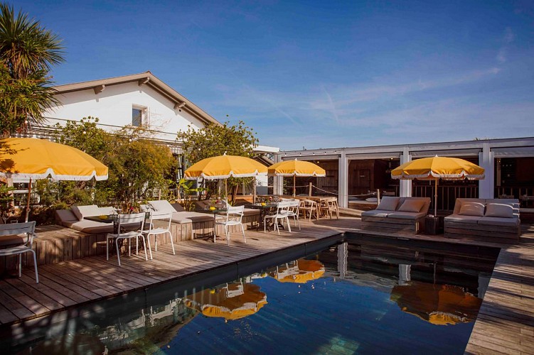 Beach-House_piscine_jour