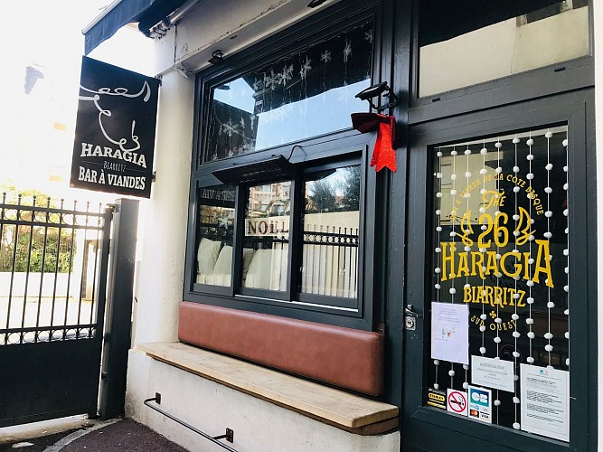 Haragia Biarritz devanture3