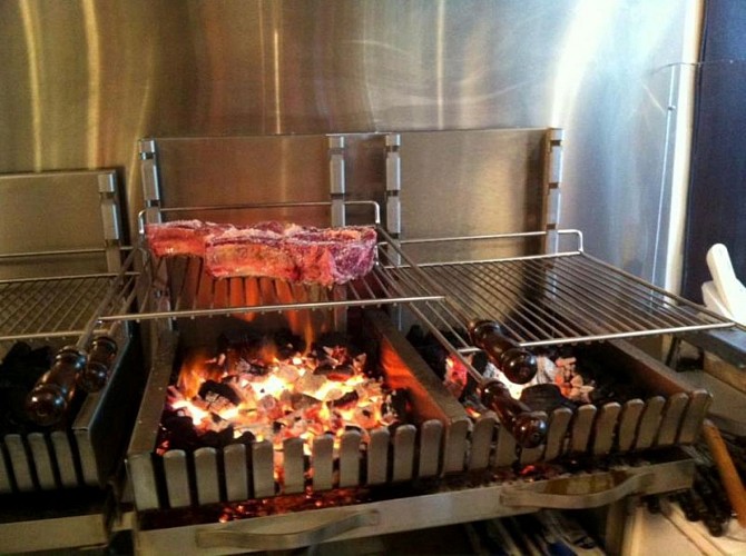 Haragia Biarritz grill